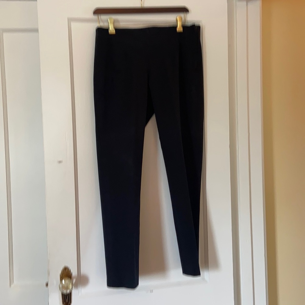 Lilly Pulitzer size 8 BLACK pant
